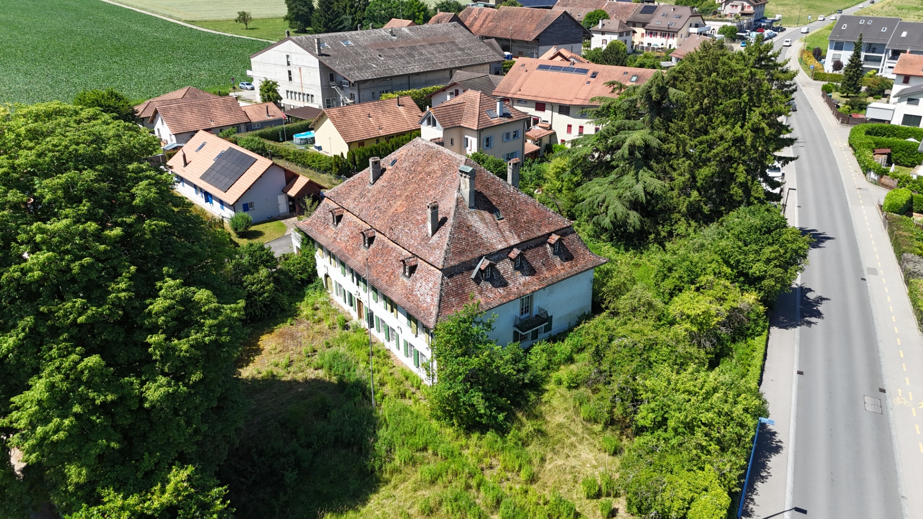 Vue aérienne de la Maison du Pont et de sa parcelle