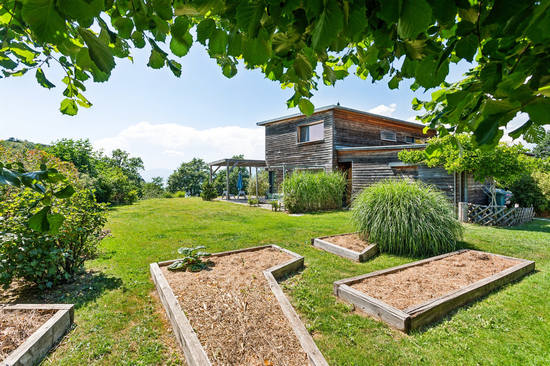 Jardin potager et arrière de la villa