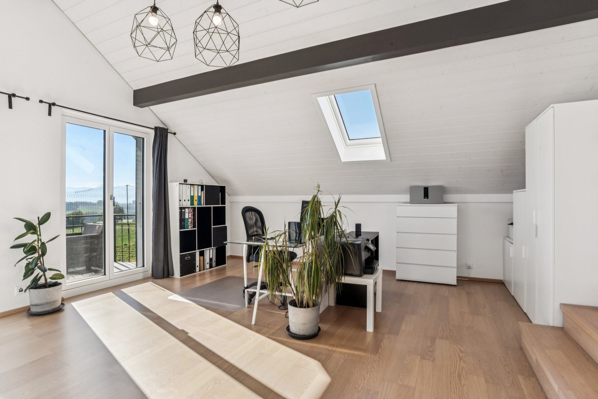 Chambre et coin bureau