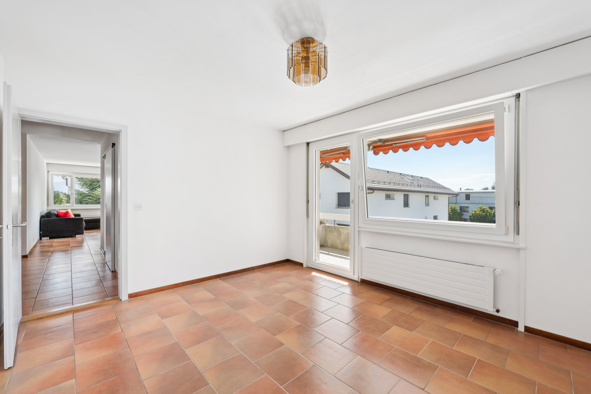 Third bedroom with direct access to the balcony
